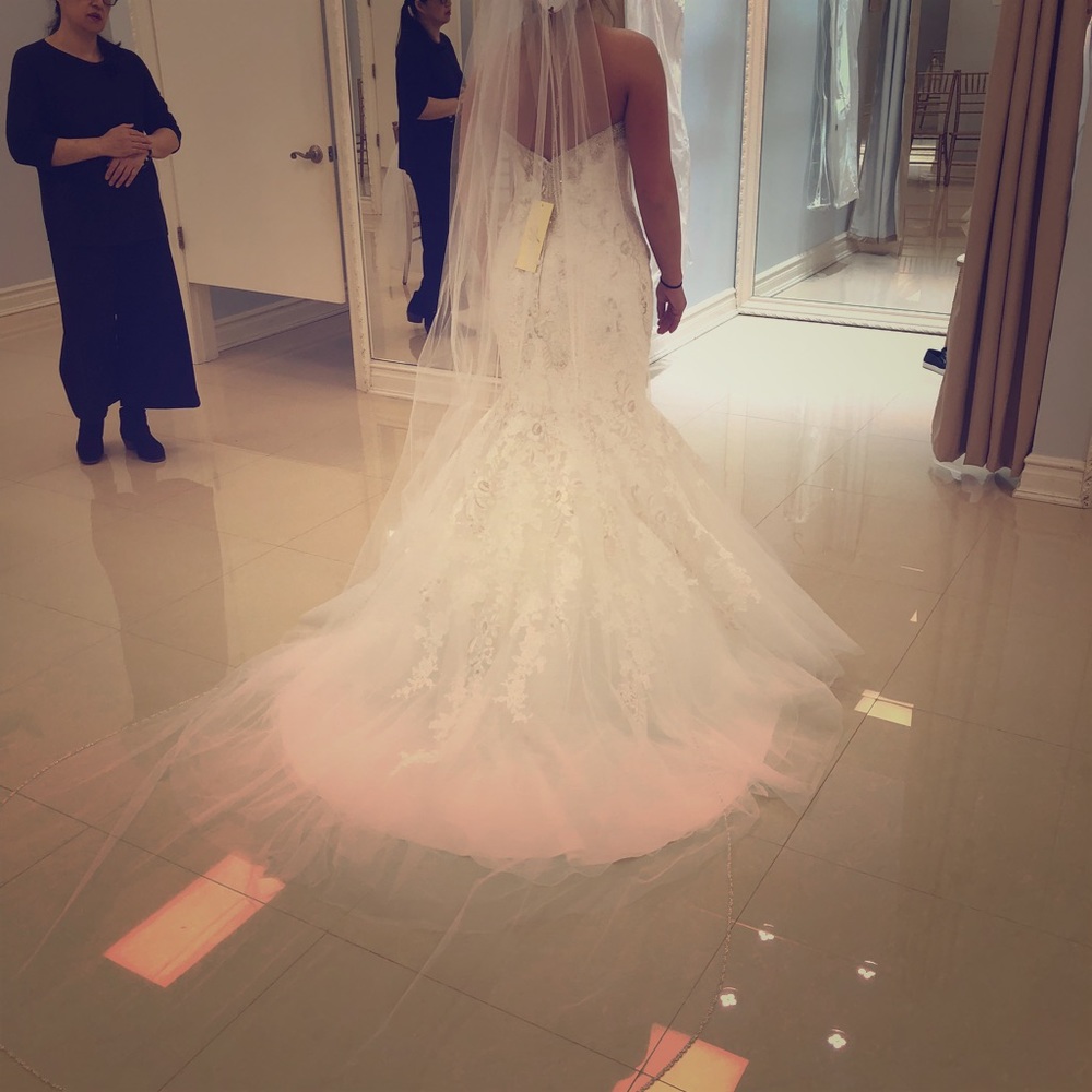 Wedding dress